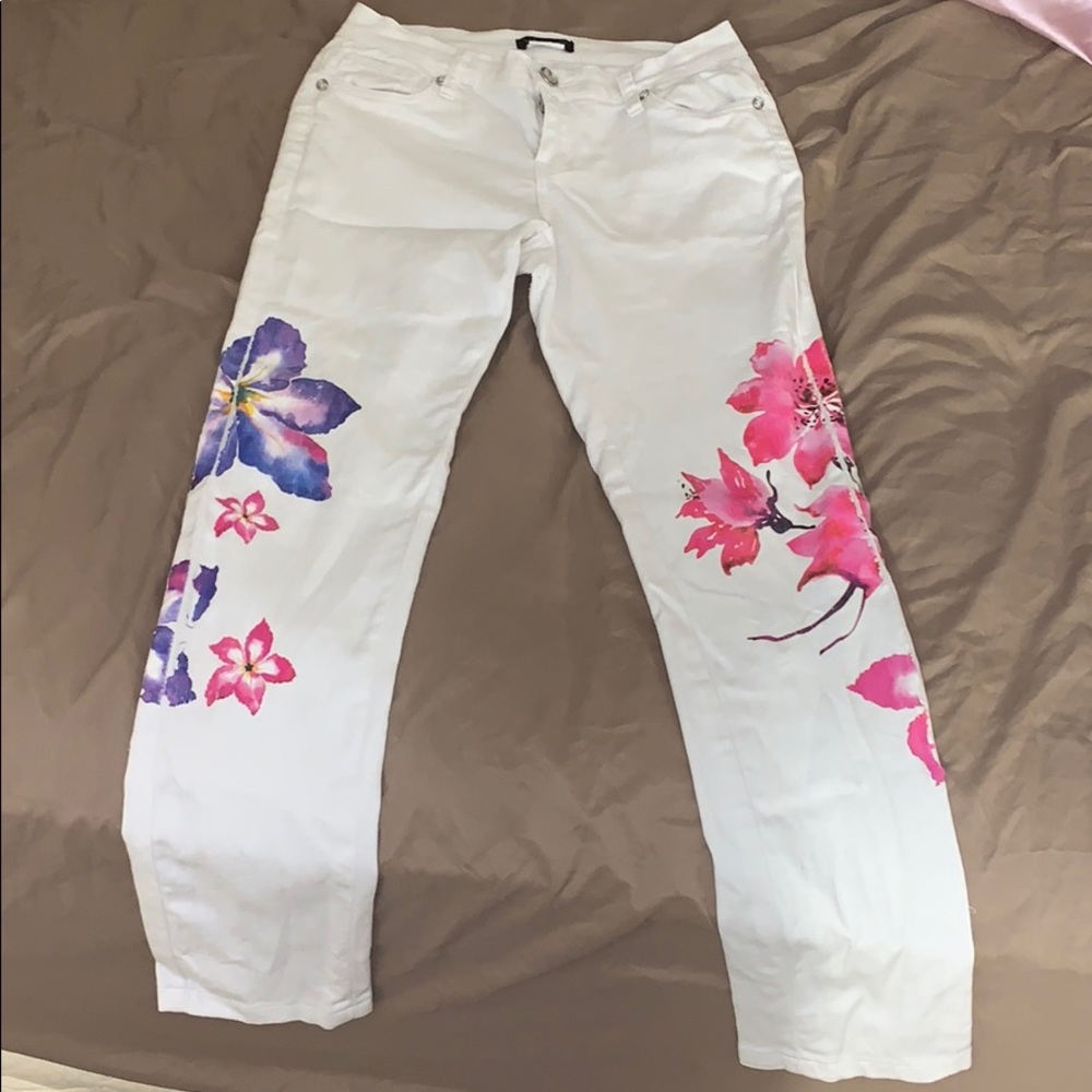 Venus white jeans